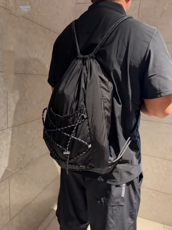 SHELKSBAG ユニセックス しわ加工ナイロン ドロース - Drawstring Gym Bag のレビューと価格